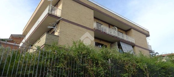 2 chambres Appartement à Pomezia, Italy No. 81621 10