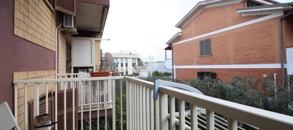 2 chambres Appartement à Pomezia, Italy No. 81621 44