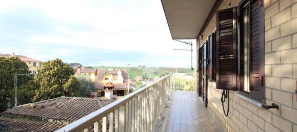 2 chambres Appartement à Pomezia, Italy No. 81621 42