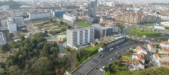 4 غرف نوم منزل ذو طابقين في Porto, Portugal رقم 144336 10