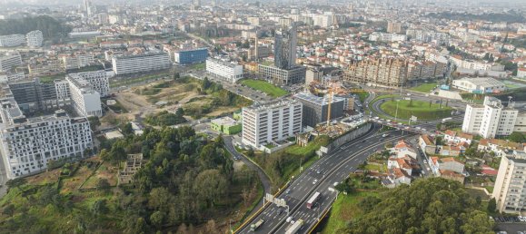 4 غرف نوم منزل ذو طابقين في Porto, Portugal رقم 144336 12