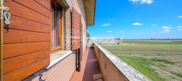 3 bedrooms Villa in Poggio Renatico, Italy No. 295244 25