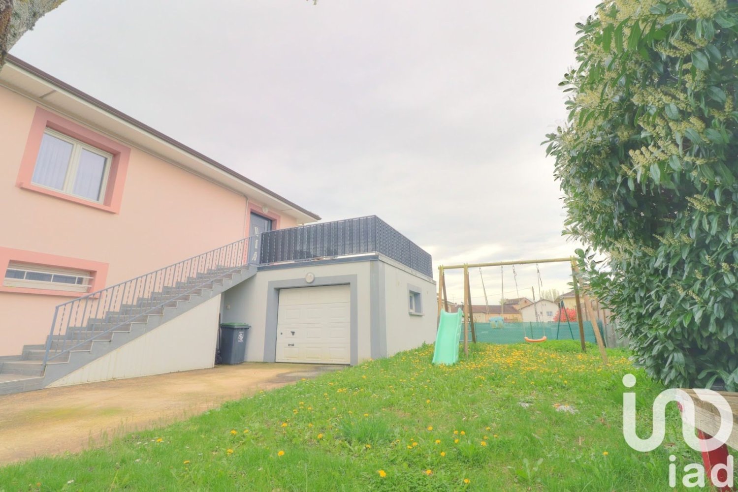 4 غرف نوم شقة في Toul, France رقم 76082