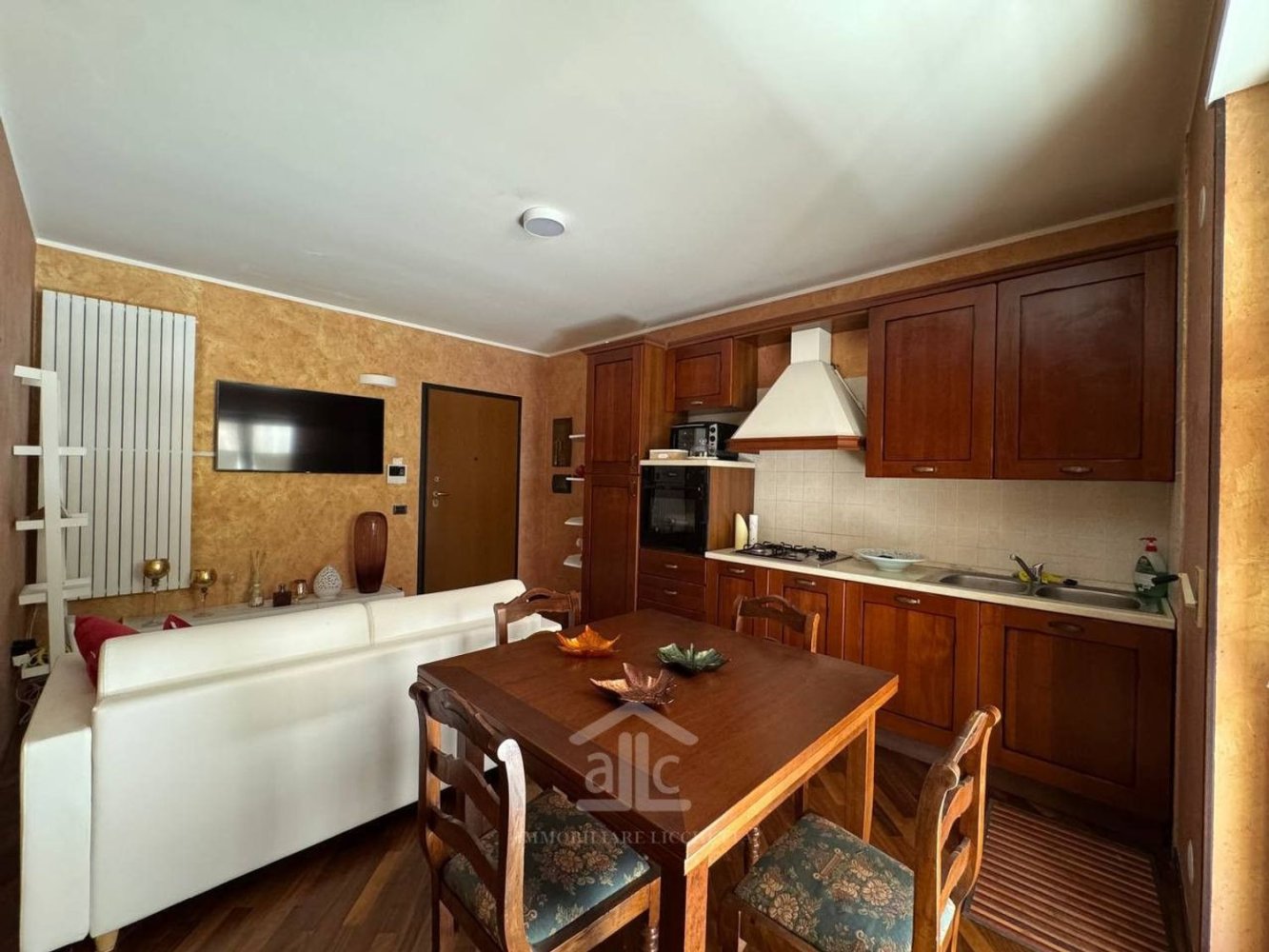 Apartamento de 2 dormitorios en Lecce, Italy No. 312441