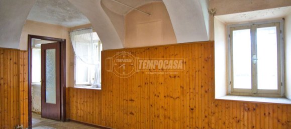 5 rooms House in Albano Vercellese, Italy No. 132821 2