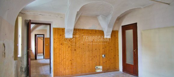 5 rooms House in Albano Vercellese, Italy No. 132821 11