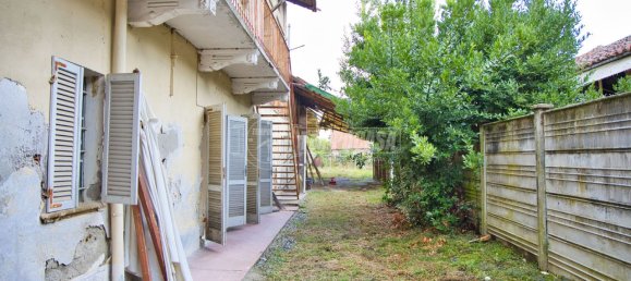 5 rooms House in Albano Vercellese, Italy No. 132821 10