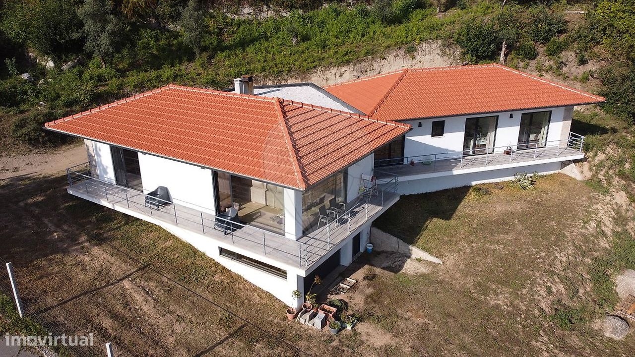 3 bedrooms House in Cantelaes, Portugal No. 168145