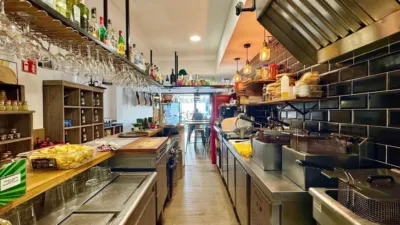 Gewerbliche Immobilie in Empuriabrava, Spain 61m², Nr. 265481