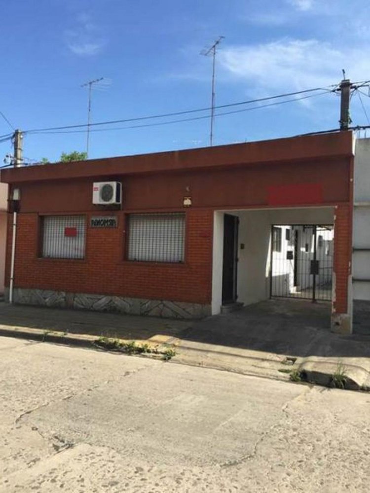 3 bedrooms House in Canelones, Uruguay No. 2713