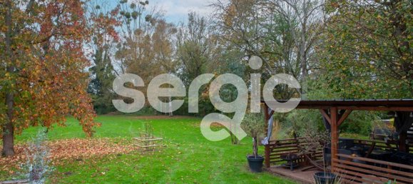 5 bedrooms House in Choisy-au-Bac, France No. 154059 12