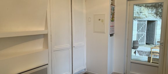 3 bedrooms House in Charge, France No. 39527 5