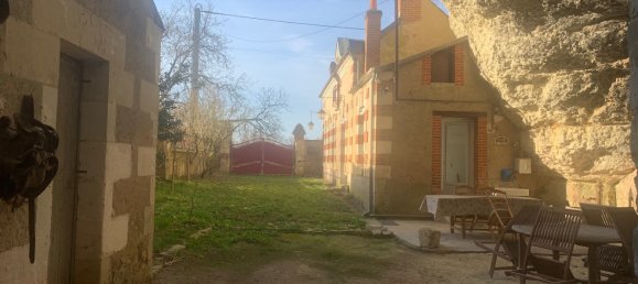 3 bedrooms House in Charge, France No. 39527 14