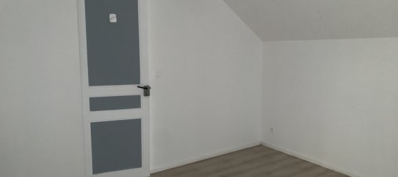 3 bedrooms House in Charge, France No. 39527 8