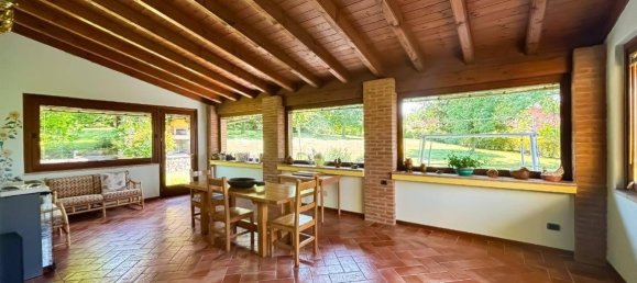 4 bedrooms Villa in Passirano, Italy No. 310266 22