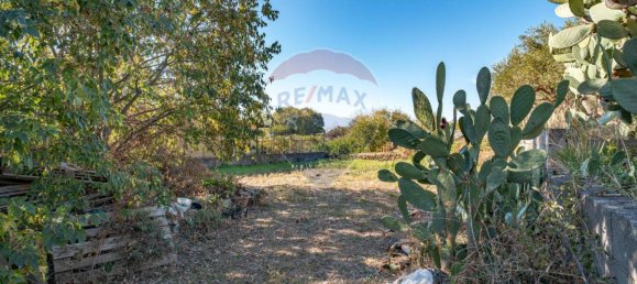 1100m² Land in Aci Bonaccorsi, Italy No. 153695 28
