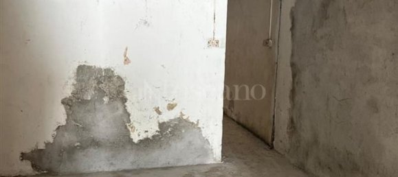 3 rooms Apartment in Palermo, Italy No. 141764 3