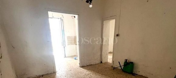 3 rooms Apartment in Palermo, Italy No. 141764 5