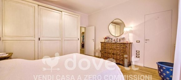 5 bedrooms Apartment in Prato, Italy No. 323070 14