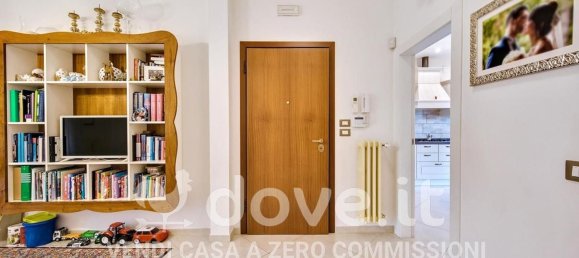 5 bedrooms Apartment in Prato, Italy No. 323070 4