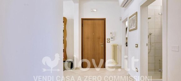 5 bedrooms Apartment in Prato, Italy No. 323070 9