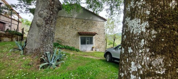 Дом с 6 комнатами в Виккьо, Италия № 154378 32