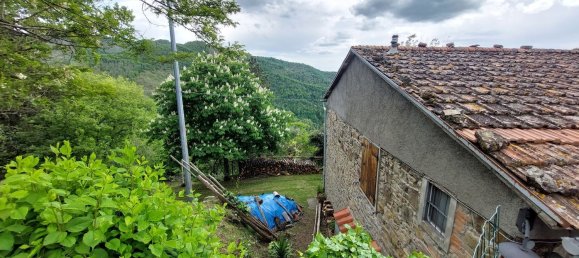 Дом с 6 комнатами в Виккьо, Италия № 154378 35