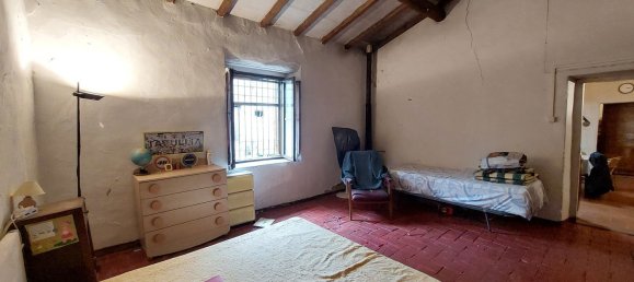 Дом с 6 комнатами в Виккьо, Италия № 154378 21