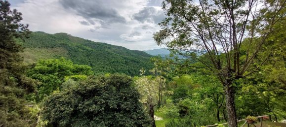 Дом с 6 комнатами в Виккьо, Италия № 154378 37