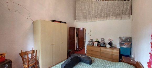 Дом с 6 комнатами в Виккьо, Италия № 154378 7