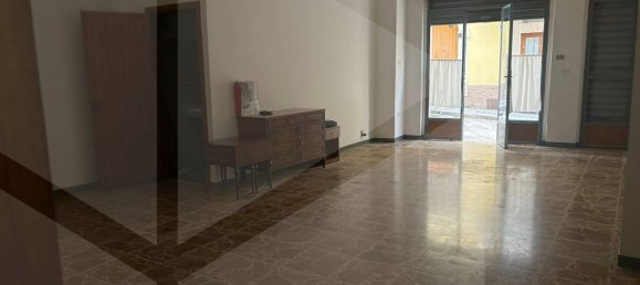 3-Zimmer Gewerbliche Immobilie in San Giovanni Rotondo, Italy, Nr. 23085 5