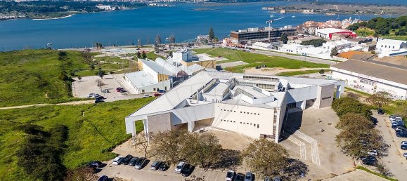 9 غرف نوم بناية في Seixal, Portugal رقم 174853 15