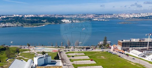 9 غرف نوم بناية في Seixal, Portugal رقم 174853 16