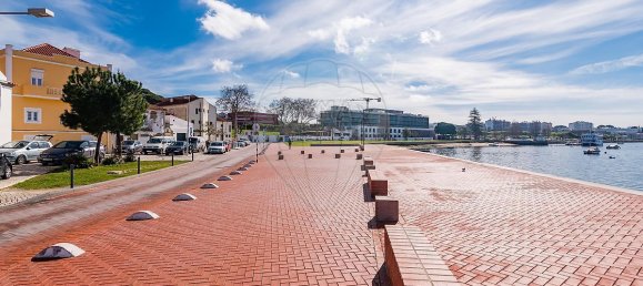 9 غرف نوم بناية في Seixal, Portugal رقم 174853 22