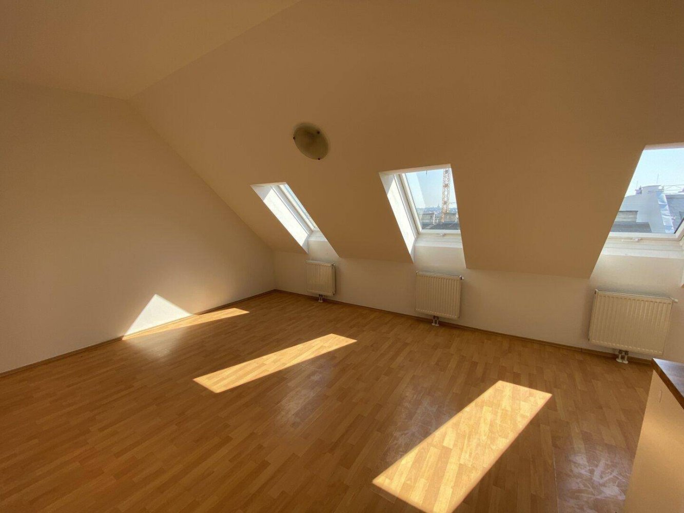 2-Zimmer Wohnung in Rudolfsheim-Funfhaus, Austria, Nr. 170378