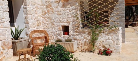 4 bedrooms House in Ceglie Messapica, Italy No. 376425 6