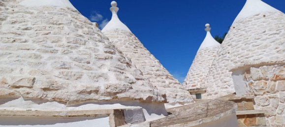 4 bedrooms House in Ceglie Messapica, Italy No. 376425 5