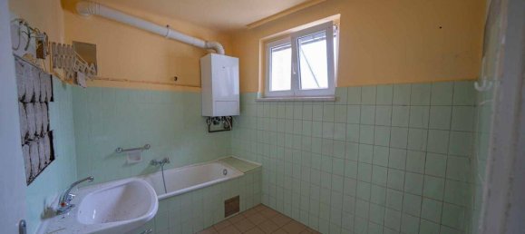 Apartamento de 2 dormitorios en Hernals, Austria No. 180208 18