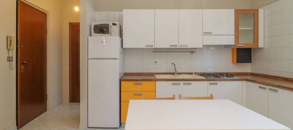 2 Schlafzimmer Wohnung in Turin, Italy, Nr. 339876 10