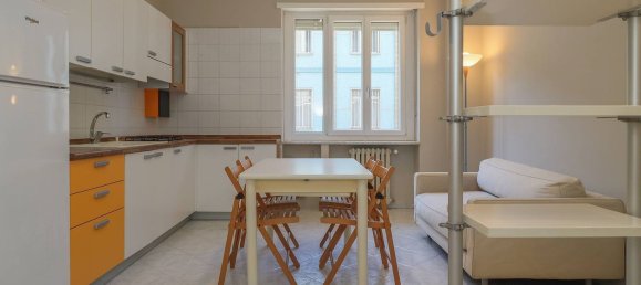 2 Schlafzimmer Wohnung in Turin, Italy, Nr. 339876 8