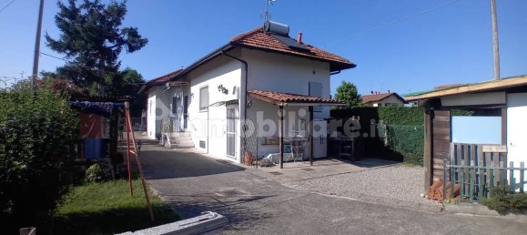 2 bedrooms Villa in Bellinzago Novarese, Italy No. 317603 26