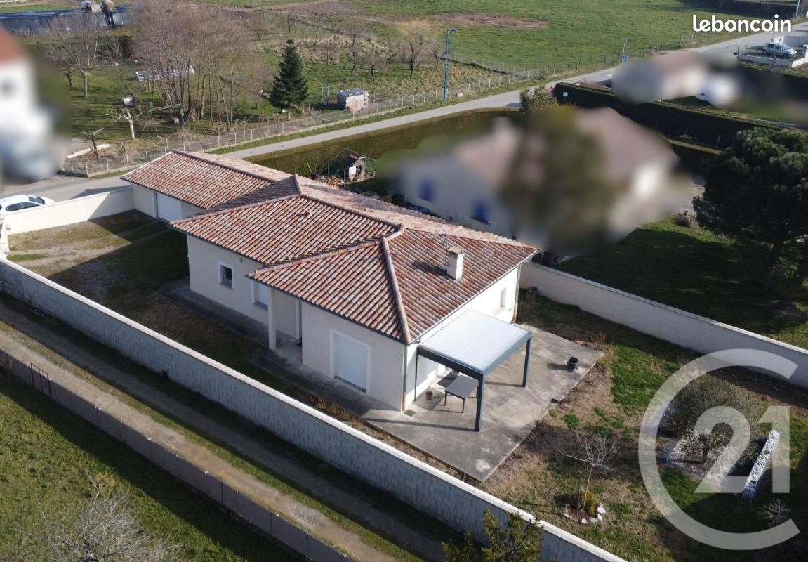 3 غرف نوم فيلا في Peaugres, France رقم 268101