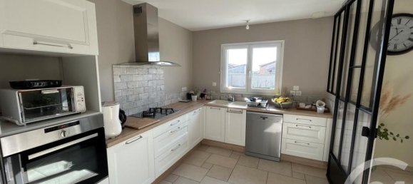 3 غرف نوم فيلا في Peaugres, France رقم 268101 7