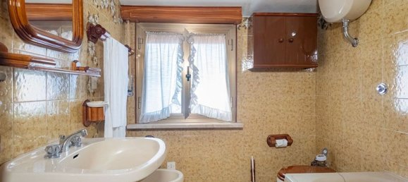 3 rooms Apartment in Poli, Italy No. 147923 11