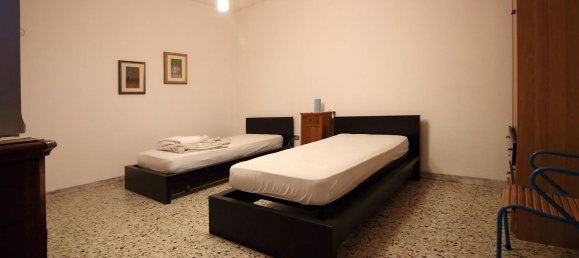 616m² Building in San Giovanni Lupatoto, Italy No. 106148 17