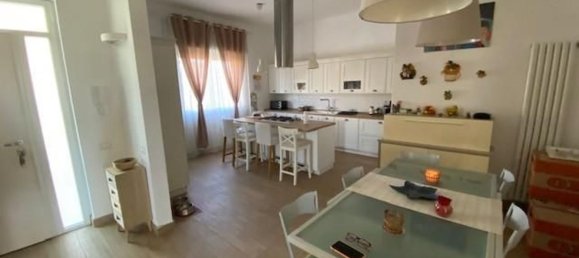 4-Zimmer Doppelhaus in Cascina, Italy, Nr. 220381 2