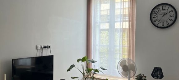 1 bedroom Apartment in Bourg-de-Peage, France No. 322404 2