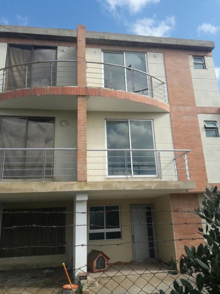 4 غرف نوم منزل في Cundinamarca, Colombia رقم 9222