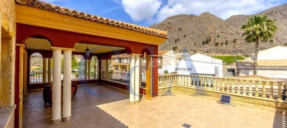 3 bedrooms House in Alicante, Spain No. 129213 7