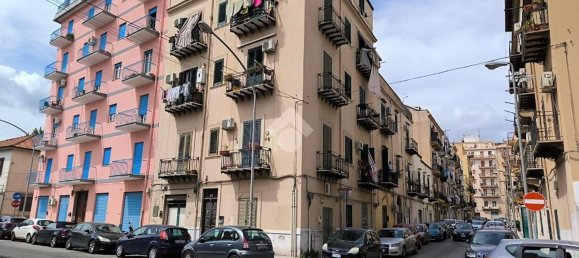 Квартира с 2 спальнями в Палермо, Италия № 326429 3